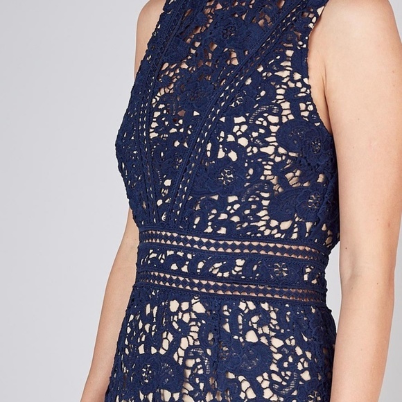 RUFFLED DETAIL LACE DRESS - Picture 4 of 5